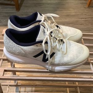 Men’s New Balance Size: 11.5 Fuel Cell MCH996W4